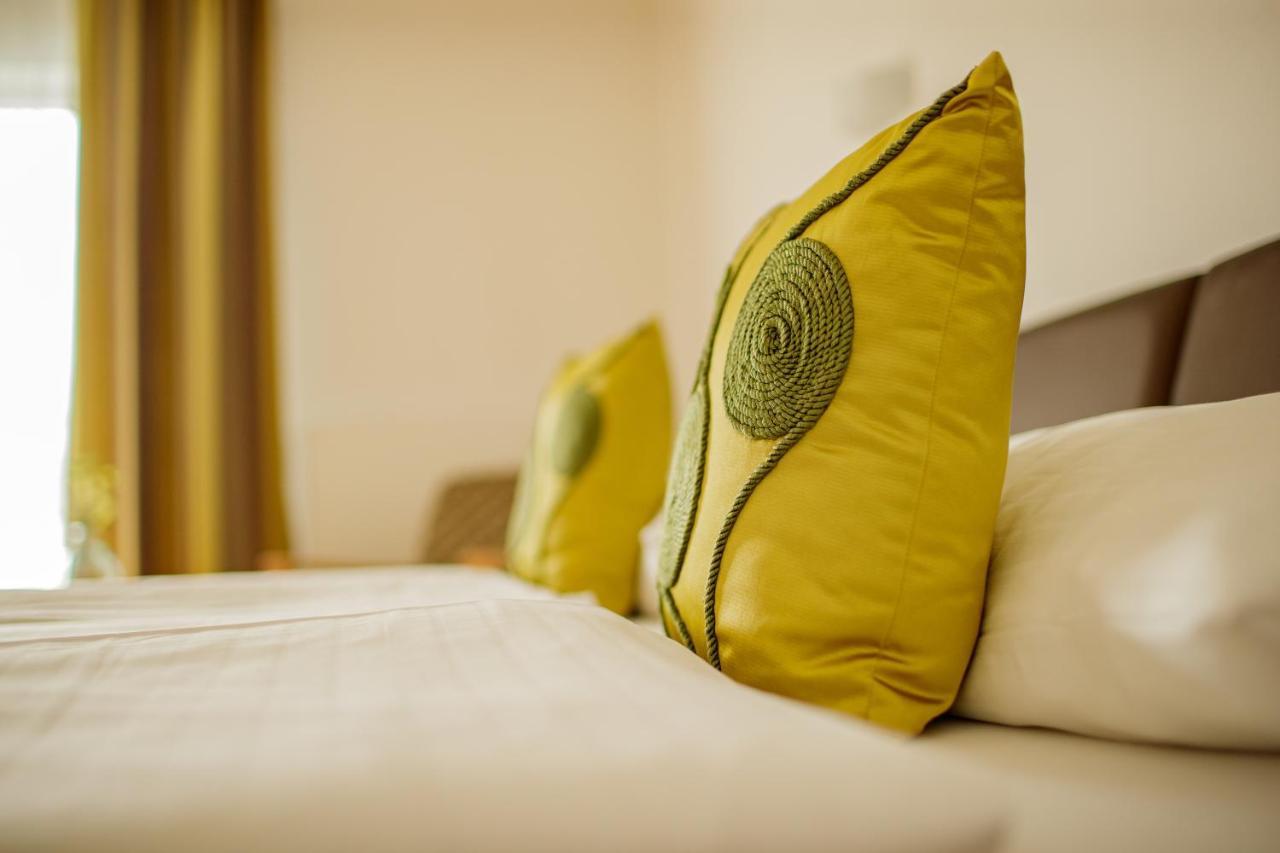 Hotel Garni Toscanina - Adults Only บัดราดเคอร์สบวร์ก ภายนอก รูปภาพ