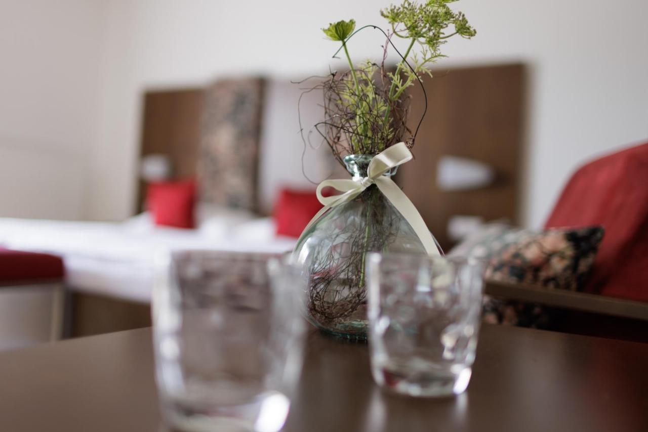 Hotel Garni Toscanina - Adults Only บัดราดเคอร์สบวร์ก ภายนอก รูปภาพ